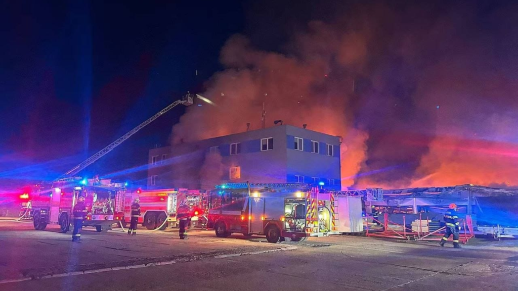 Activistas incendian un centro de producción de armas israelíes en la República Checa