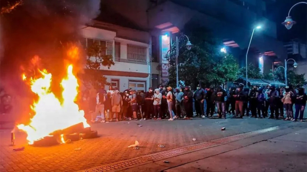 Tras una protesta policial en Jujuy, el Gobierno tuvo que abrir negociaciones para evitar otro escenario de conflictos
