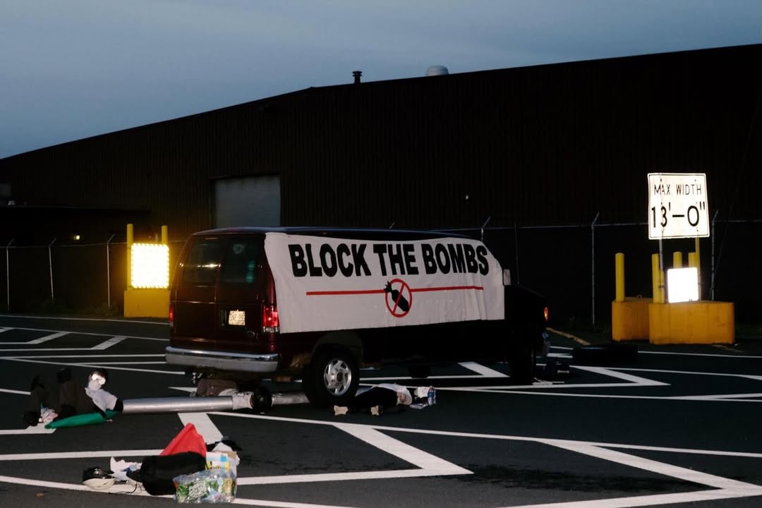 BREAKING- Earlier this morning, over 30 activists blockaded the entry point to the Maher Termina (2)