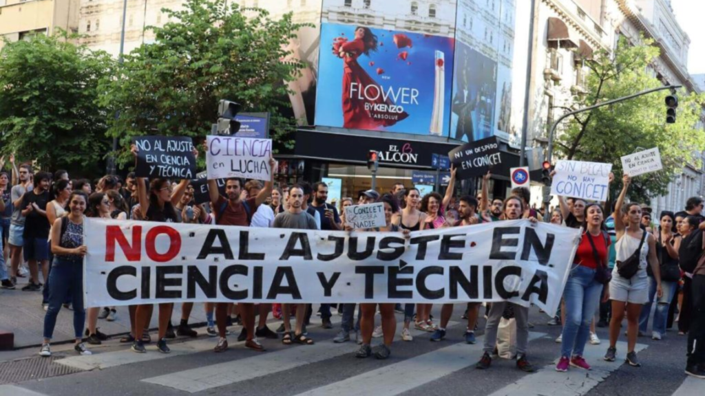 Ciencia y técnica en lucha contra el ajuste